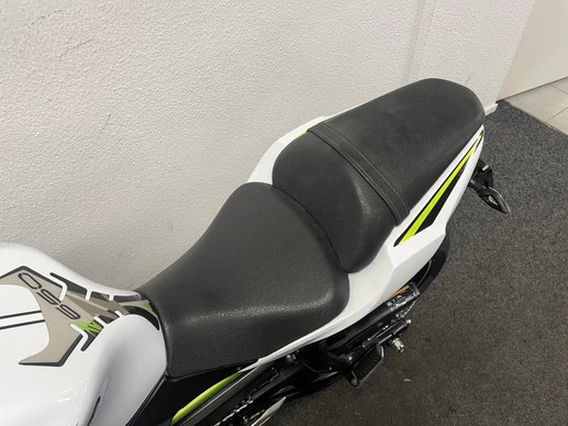 Kawasaki Z650 - Afbeelding 20 van 22