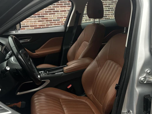Jaguar F-PACE - Afbeelding 22 van 30