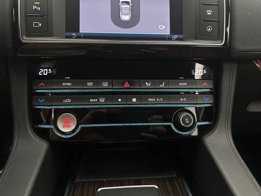 Jaguar F-PACE - Afbeelding 28 van 30