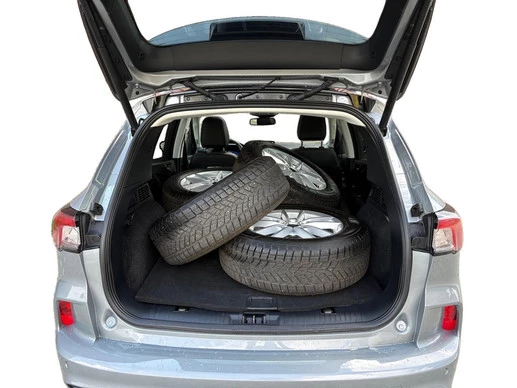 Ford Kuga - Afbeelding 22 van 24