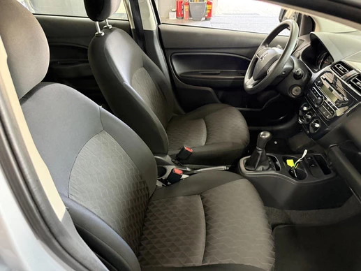 Mitsubishi Space Star - Afbeelding 14 van 17