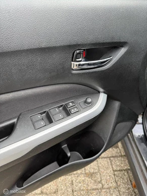 Suzuki Vitara - Afbeelding 13 van 18