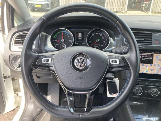 Volkswagen e-Golf - Afbeelding 8 van 13