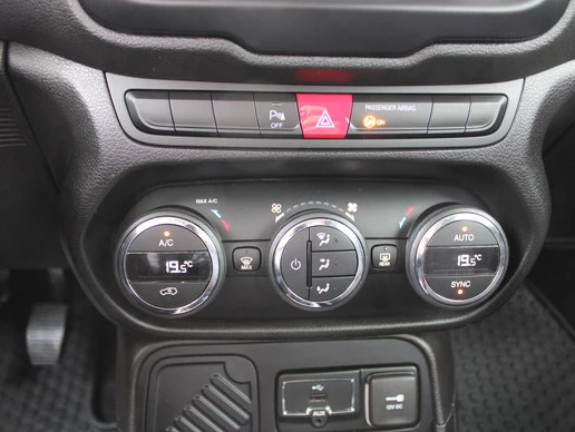 Jeep Renegade - Afbeelding 17 van 25