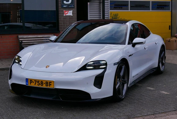 Porsche Taycan - Afbeelding 2 van 27
