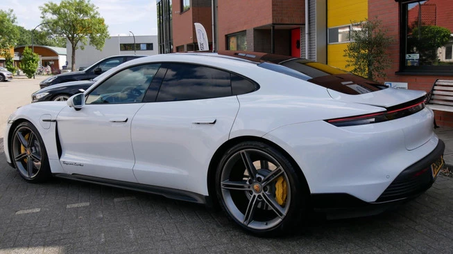 Porsche Taycan - Afbeelding 5 van 27