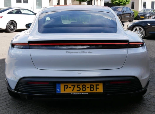 Porsche Taycan - Afbeelding 7 van 27
