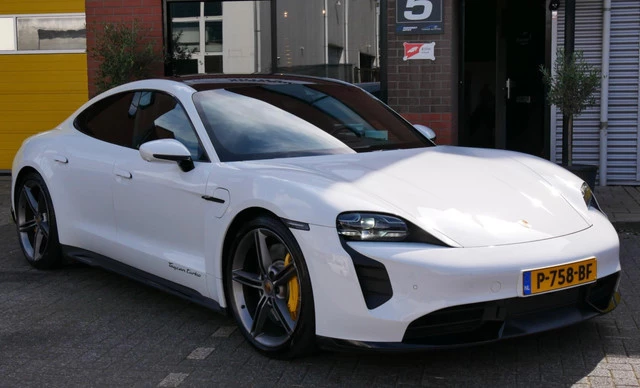 Porsche Taycan - Afbeelding 9 van 27