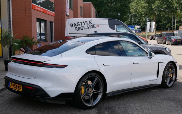 Porsche Taycan - Afbeelding 11 van 27