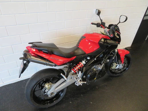 Aprilia Shiver - Afbeelding 12 van 14