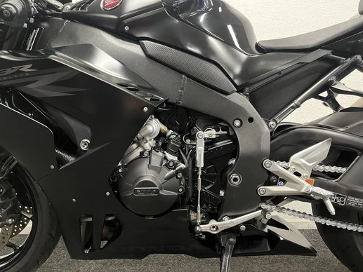 Honda CBR 1000 RR - Afbeelding 17 van 22