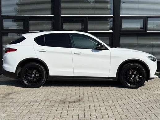 Alfa Romeo Stelvio - Afbeelding 22 van 30
