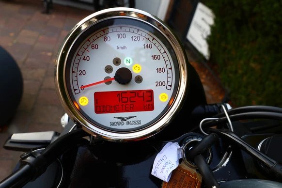 Moto Guzzi V9 - Afbeelding 20 van 25