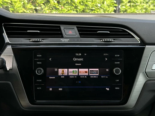 Volkswagen Touran - Afbeelding 23 van 30