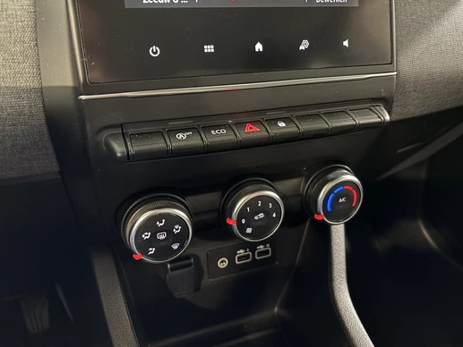Renault Clio - Afbeelding 27 van 30