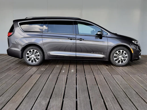 Chrysler Pacifica - Afbeelding 16 van 30