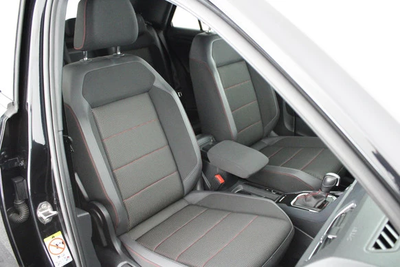 Volkswagen T-Roc - Afbeelding 2 van 30