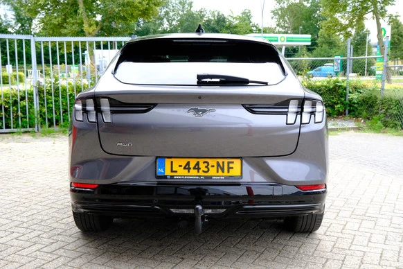 Ford Mustang Mach-E - Afbeelding 8 van 30