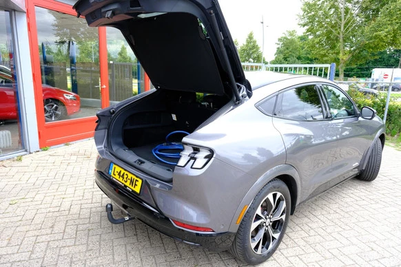 Ford Mustang Mach-E - Afbeelding 10 van 30