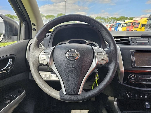 Nissan Navara - Afbeelding 10 van 17