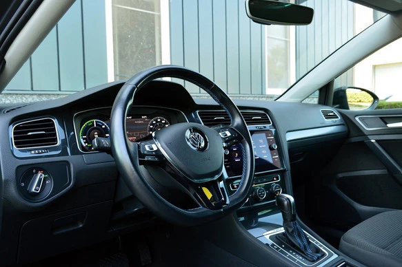 Volkswagen e-Golf - Afbeelding 10 van 30