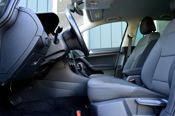 Volkswagen e-Golf - Afbeelding 11 van 30