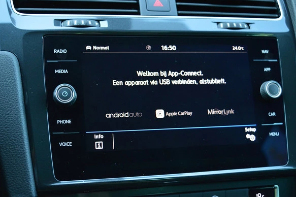Volkswagen e-Golf - Afbeelding 19 van 30