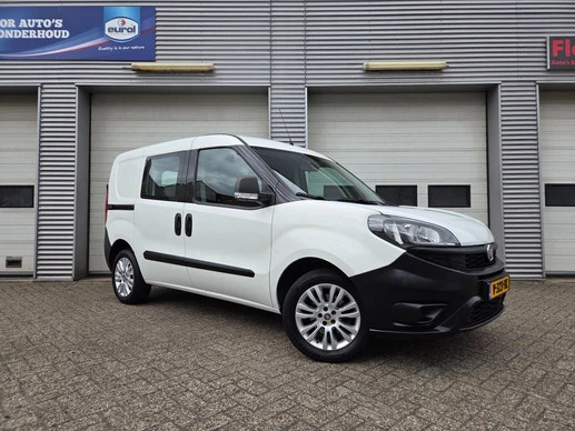 Fiat Doblò - Afbeelding 1 van 30