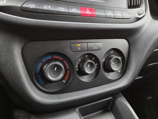 Fiat Doblò - Afbeelding 28 van 30