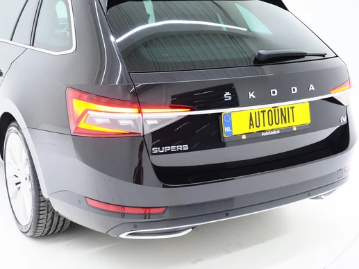 Škoda Superb - Afbeelding 14 van 30