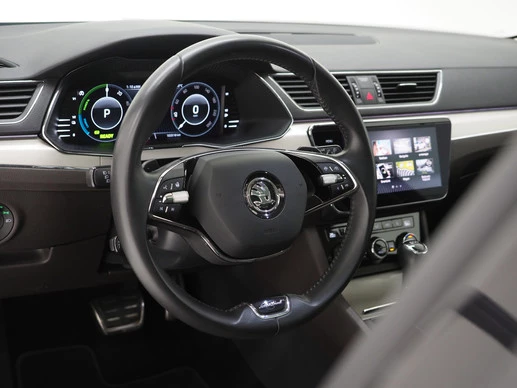 Škoda Superb - Afbeelding 18 van 30