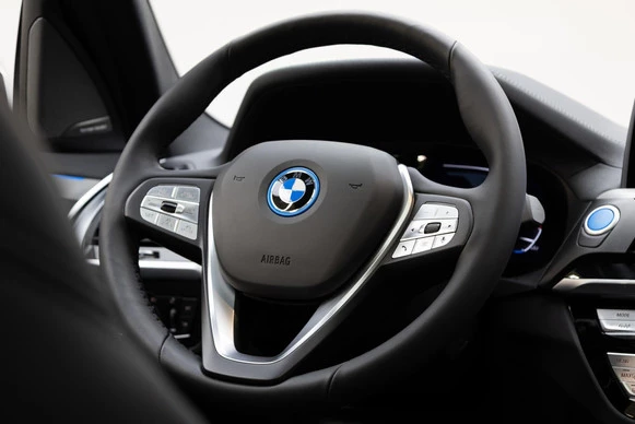 BMW iX3 - Afbeelding 11 van 30