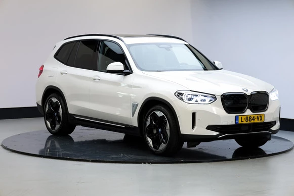 BMW iX3 - Afbeelding 1 van 30