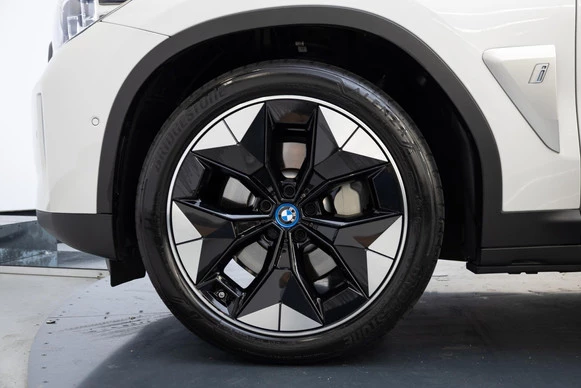 BMW iX3 - Afbeelding 23 van 30