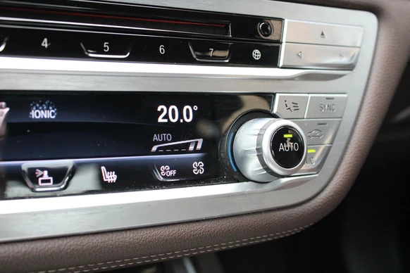 BMW 7 Serie - Afbeelding 8 van 30