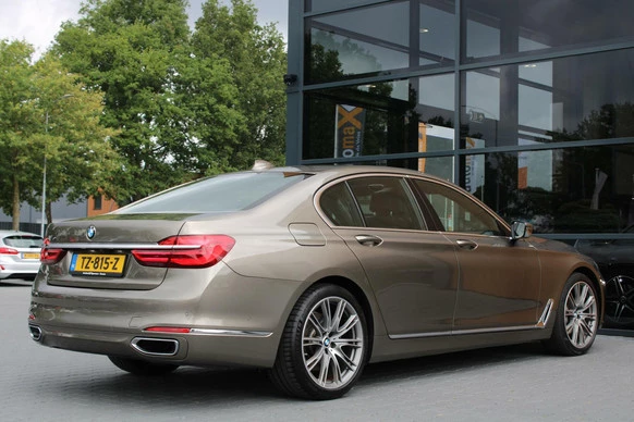 BMW 7 Serie - Afbeelding 14 van 30