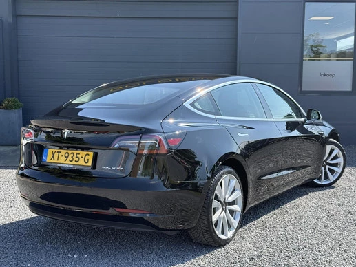 Tesla Model 3 - Afbeelding 2 van 30