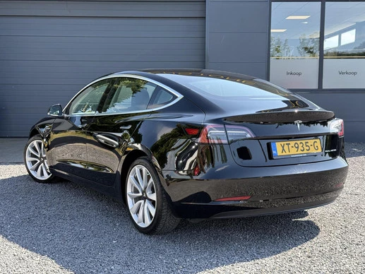 Tesla Model 3 - Afbeelding 5 van 30