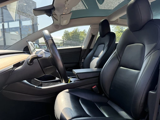 Tesla Model 3 - Afbeelding 6 van 30