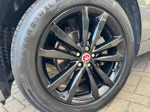 Jaguar F-PACE - Afbeelding 18 van 30