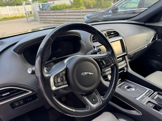 Jaguar F-PACE - Afbeelding 24 van 30