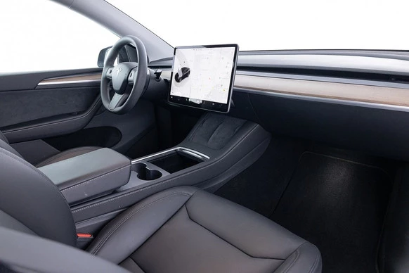 Tesla Model Y - Afbeelding 3 van 24
