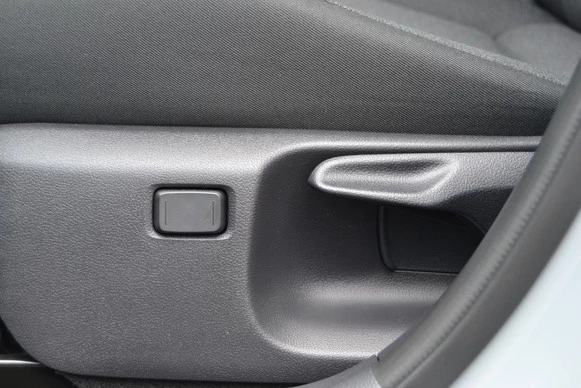 Lexus LBX - Afbeelding 12 van 30