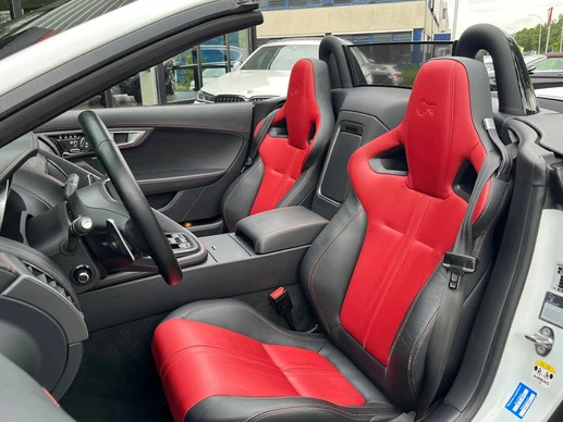Jaguar F-Type - Afbeelding 15 van 30