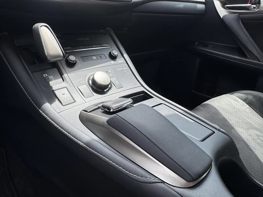 Lexus CT - Afbeelding 25 van 30