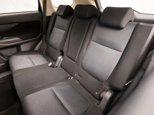 Mitsubishi Outlander Sport - Afbeelding 14 van 30