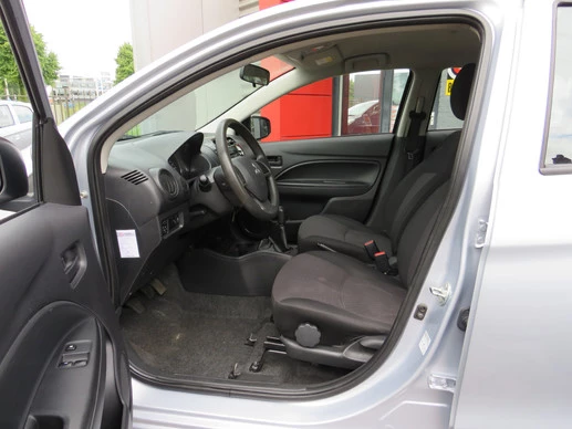 Mitsubishi Space Star - Afbeelding 16 van 30