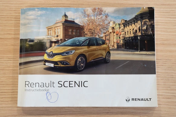 Renault Scénic - Afbeelding 24 van 30