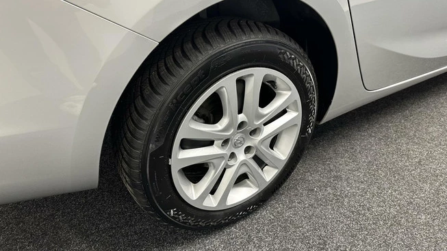 Opel Astra - Afbeelding 9 van 30