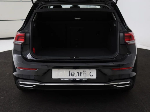 Volkswagen Golf - Afbeelding 13 van 30